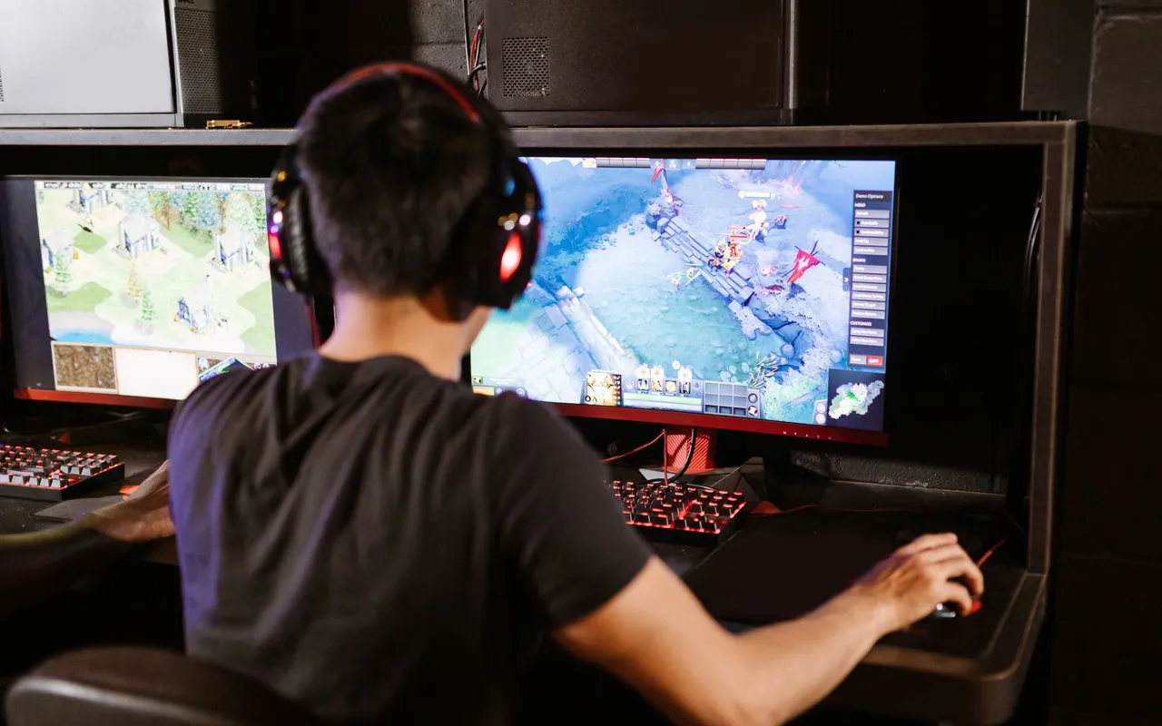 Écran 240Hz vs 360Hz pour gaming : 4 différences qui changent vraiment la donne — 240Hz : le point d'entrée des écrans gamer haute performance