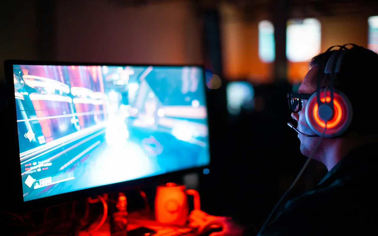 Non, tous les SSD ne se valent pas pour le gaming, et la vitesse de stockage en est la preuve — « Mais les temps de chargement, c'est vraiment si important pour jouer ? »